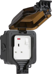 1G 13A SWI SOCKET IP66 BLACK