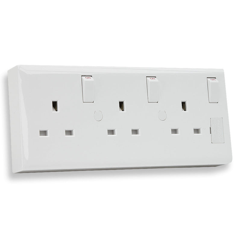 1 to 3 Gang Converter Socket - 13 Amp