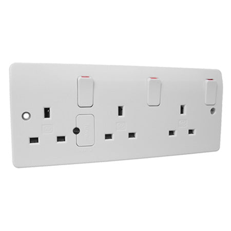 MK Logic Plus 13A Switched 3 Gang Triple Socket - White