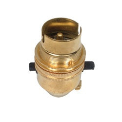 QA Brass Switched Lampholder BC - Half Inch Threaded